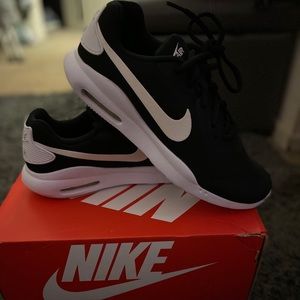 Women Oketo Air Max